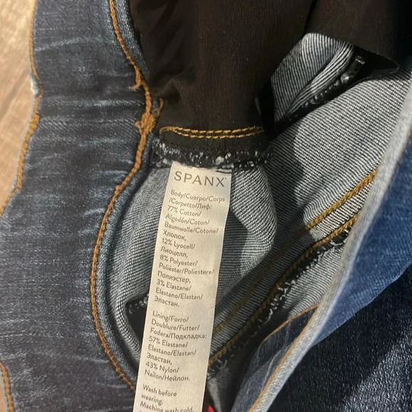 SPANX - MEDIUM WASH DENIM LEGGING - Distressed - Size Small - Gently Used!! - Picture 7 of 9